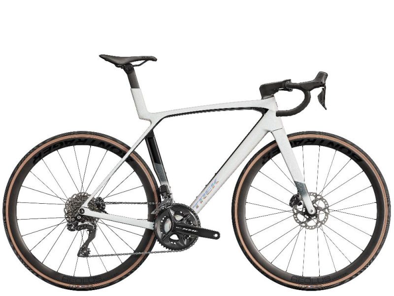 Trek Madone SL 6 Gen 8 Road Bike 2025 - Image 3